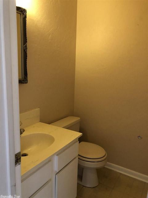 515 Greenbriar Dr, Pine Bluff, AR 71603 photo 7