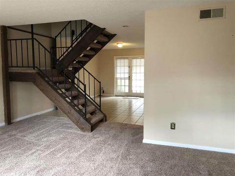 515 Greenbriar Dr, Pine Bluff, AR 71603 photo 2