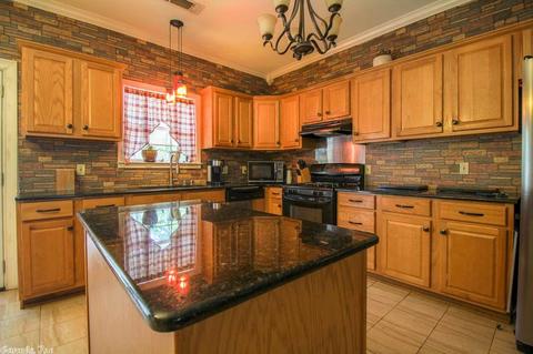 1075 Edingburgh Dr, Mabelvale, AR 72103 photo 7