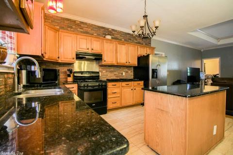 1075 Edingburgh Dr, Mabelvale, AR 72103 photo 9
