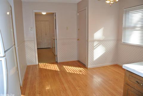 22 Wright Cir, Jacksonville, AR 72076 photo 4