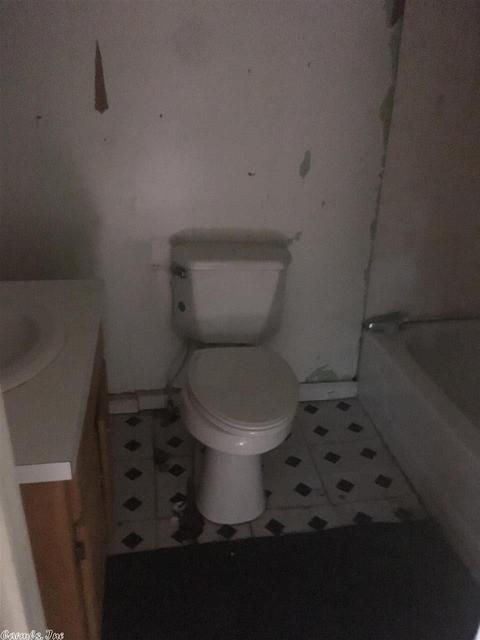 1606 W 9th Ave, Pine Bluff, AR 71603 photo 8