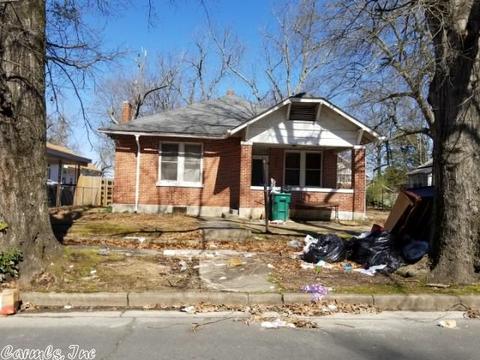 605 W 13th Ave, Pine Bluff, AR 71601 photo 1