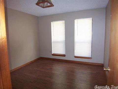 20 Pine Blf, Conway, AR 72034 photo 4