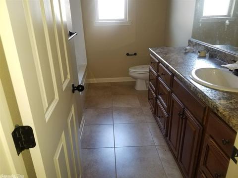 5804 Heritage Hts, Benton, AR 72019 photo 2