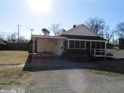 122 Locust Ave, Trumann, AR 72472 photo 1