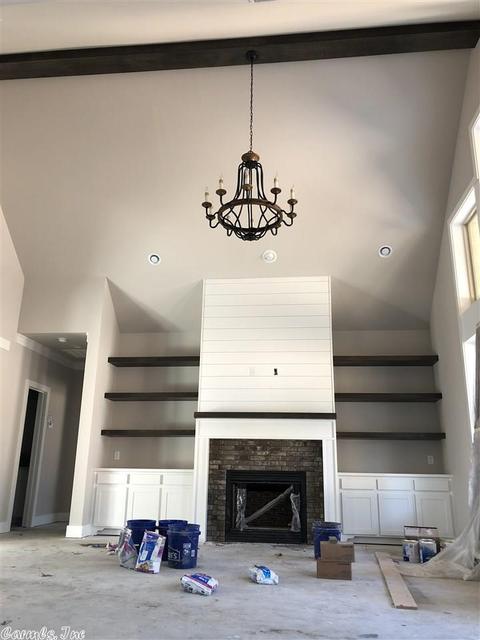 2048 Mohegan Trl, Benton, AR 72019 photo 2