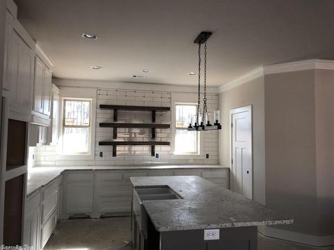 2048 Mohegan Trl, Benton, AR 72019 photo 3