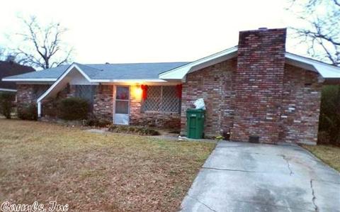 3110 Scott St, Pine Bluff, AR 71603 photo 2