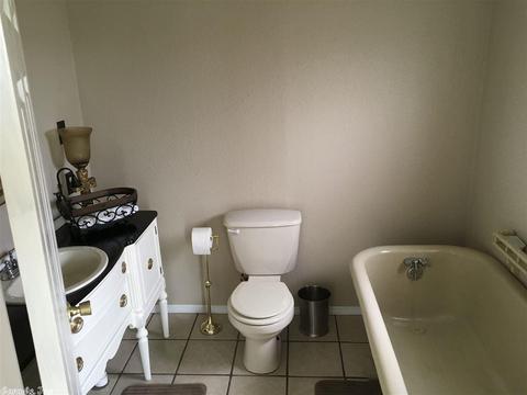 2032 Chestnut Dr, Bismarck, AR 71929 photo 9