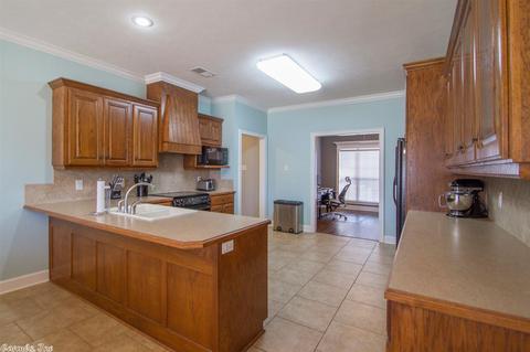 1215 Andy, Conway, AR 72034 photo 8