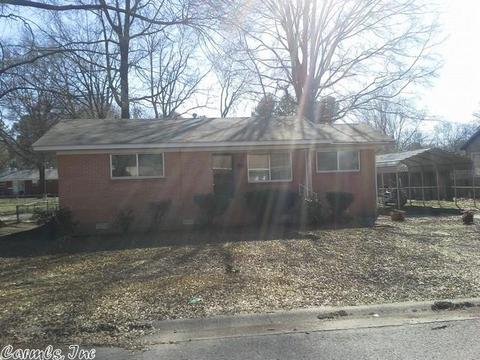 423 Polk, Conway, AR 72032 photo 1