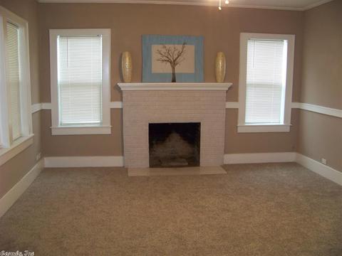 306 Pine Bluff St, Malvern, AR 72104 photo 4