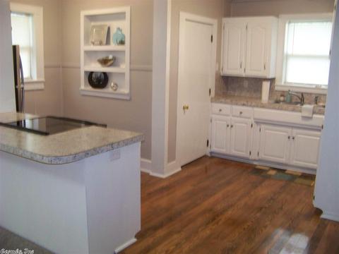 306 Pine Bluff St, Malvern, AR 72104 photo 7