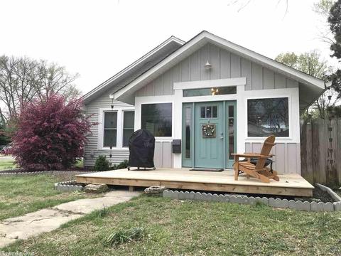1405 Mitchell St, Conway, AR 72034 photo 1