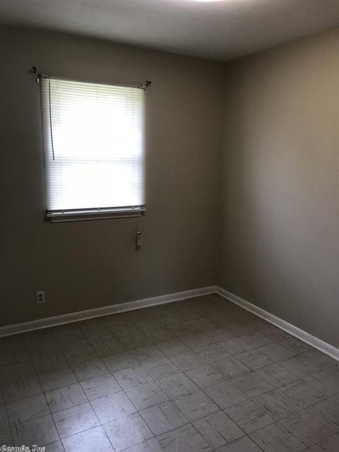 1402 Avondale, Pine Bluff, AR 71601 photo 8