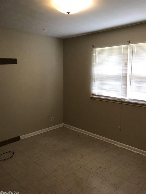 1402 Avondale, Pine Bluff, AR 71601 photo 7