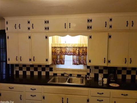 1125 Cherry Ln, Malvern, AR 72104 photo 6
