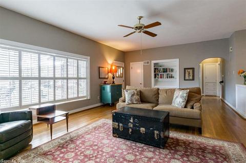 1019 Mitchell St, Conway, AR 72034 photo 4