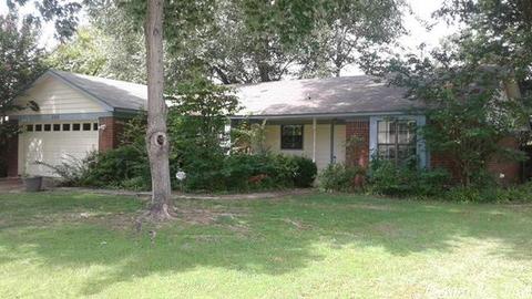2702 Bruce, Conway, AR 72034 photo 1