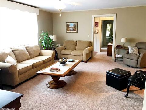 1416 Pine Bluff St, Malvern, AR 72104 photo 3