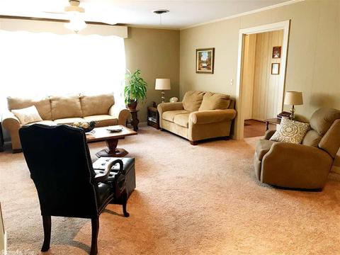 1416 Pine Bluff St, Malvern, AR 72104 photo 4