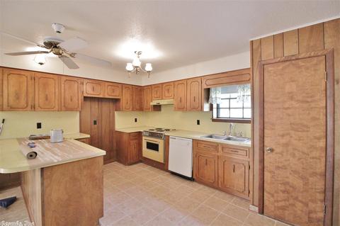 808 Hickory St, Bryant, AR 72022 photo 28