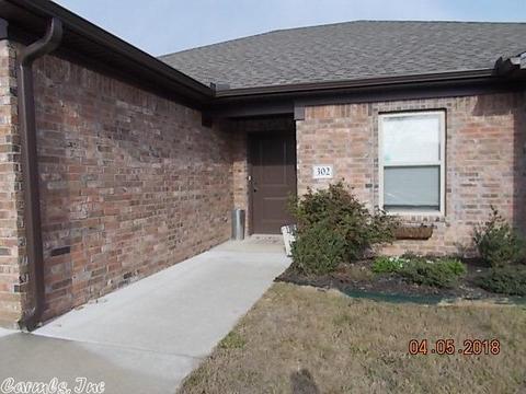 302 Merril Dr, Benton, AR 72015 photo 2