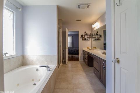905 Red Oak Cir, Benton, AR 72019 photo 18