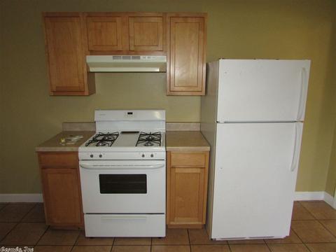 1525 Davis St, Conway, AR 72034 photo 4