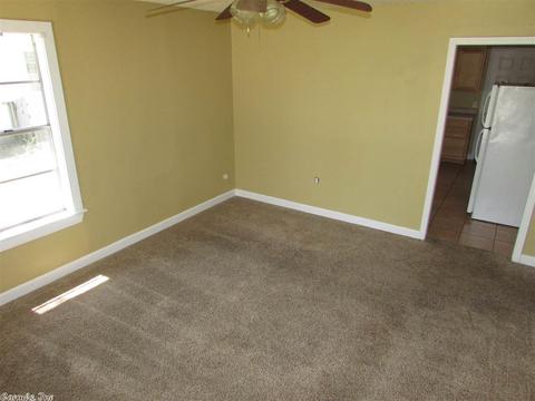 1525 Davis St, Conway, AR 72034 photo 8