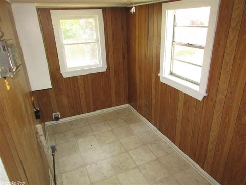 1525 Davis St, Conway, AR 72034 photo 9