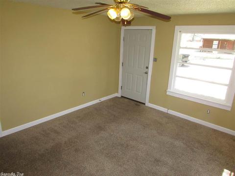 1525 Davis St, Conway, AR 72034 photo 6