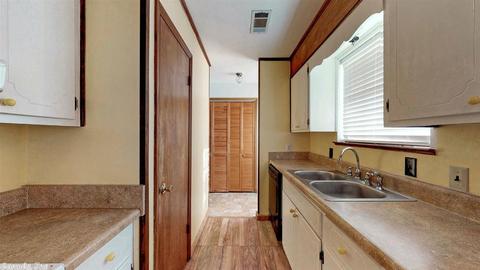 45 Pine Vly, Conway, AR 72034 photo 9