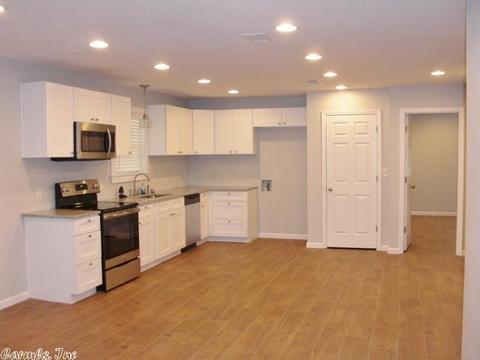 28 Meadowbrook Dr, Conway, AR 72032 photo 4
