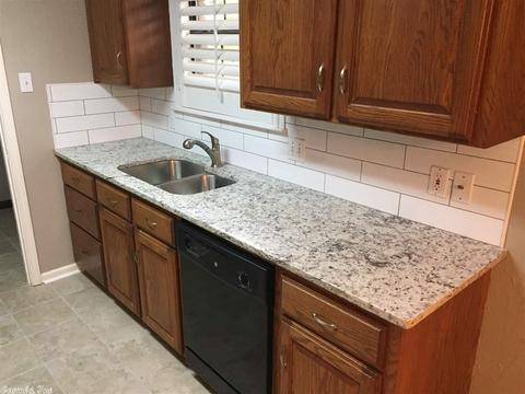 2840 Kent Ln, Conway, AR 72034 photo 3