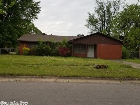 1804 E 10th Ave, Pine Bluff, AR 71601 photo 1