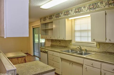 104 Carter Dr, Searcy, AR 72143 photo 5