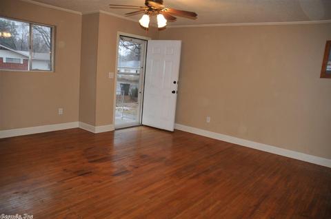 32 Mohawk Dr, Searcy, AR 72143 photo 2