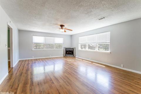 306 E Conway, Benton, AR 72015 photo 8