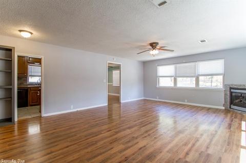306 E Conway, Benton, AR 72015 photo 9
