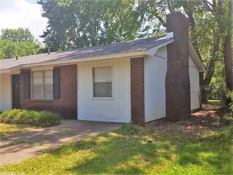 1304 Bailey St, Pine Bluff, AR 71601 photo 2