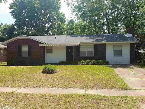 1304 Bailey St, Pine Bluff, AR 71601 photo 1