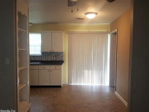 1304 Bailey St, Pine Bluff, AR 71601 photo 5