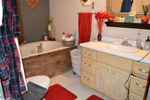 717 E Ft Towson Hwy, De Queen, AR 71832 photo 9