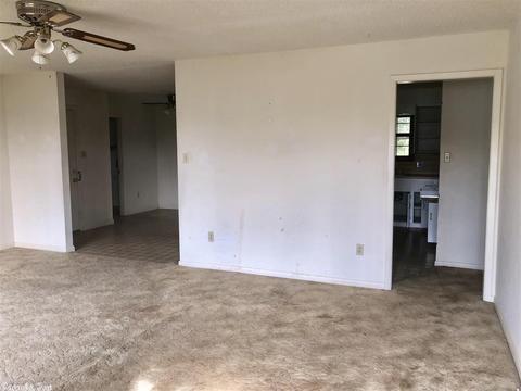 349 Hall St, Clinton, AR 72031 photo 2