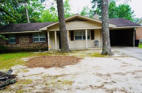 2308 W 38, Pine Bluff, AR 71603 photo 1