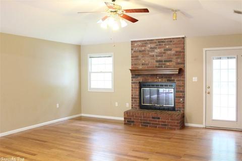 1126 Shadow Ln, Benton, AR 72015 photo 4