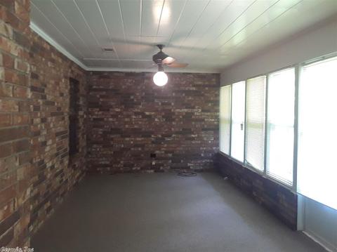 506 Green Meadows Dr, Pine Bluff, AR 71601 photo 12