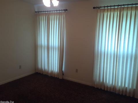 506 Green Meadows Dr, Pine Bluff, AR 71601 photo 22